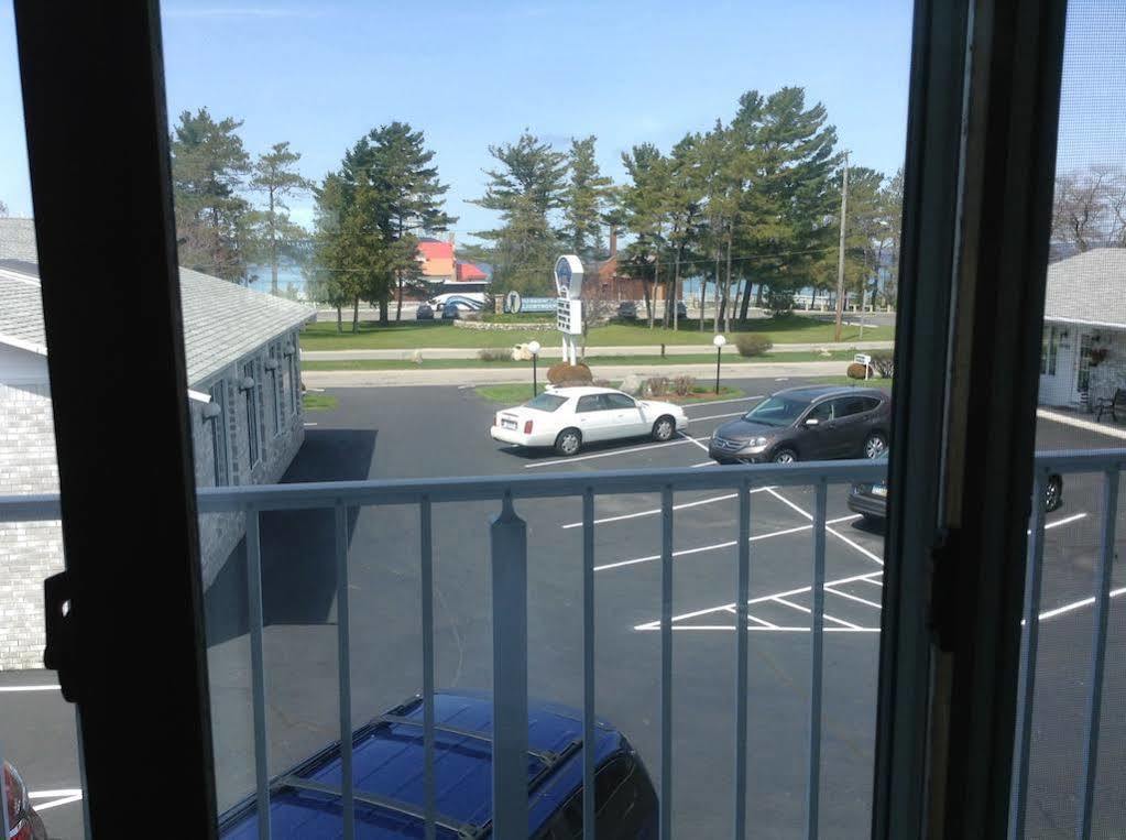 Lighthouse View Motel Mackinaw City Dış mekan fotoğraf